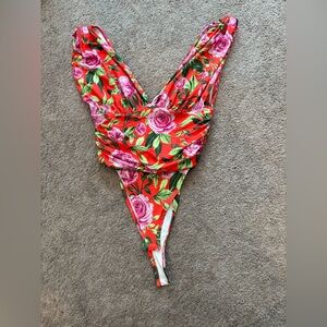 Zara floral bodysuit. Size medium.